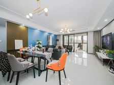 河景+园林景,四房两卫双阳台,拎包入住,南北通透,诚心卖可谈