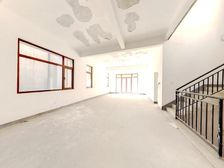 金科二期大独栋,房东急售,看房随时,带游泳池。