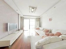 东湖大郡三期改善三居室满五年视野开阔,户型好