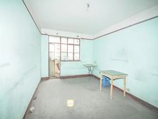 近11号线,出行方便,中等楼层,采光充足,看房随时,可谈