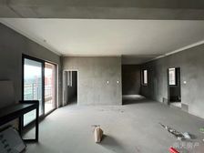 绿地观堂3室2厅2卫南朝向175.0万元/套出售