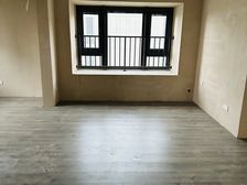 湖成大境3室2厅1卫南朝向206.0万元/套出售