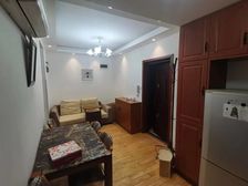 新上!持证经纪人.68.29平依水园,289万!