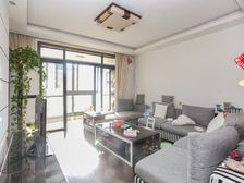 单价3.8,长征板块2004年,一梯两户,顶楼复式送三个露台