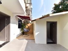 蕴秀园平江实小一墙之隔全新装修两房朝南一楼带花园采光佳带车库