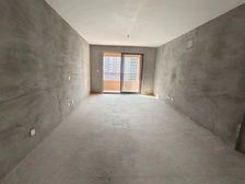 精装两房,送设施,拎包即住,总价低!