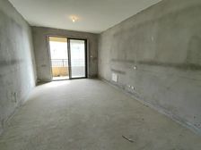 深业华府春天里3房南毛坯真实好房