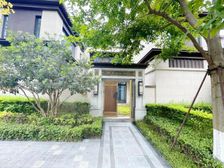 城市墅区、 万科合院!!!私家花园 、2个大露台 、带车位