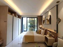 在寂静中品味,在喧闹中生活,此房深情并茂!!低价