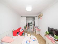 陆家嘴街道,梅园板块,建平,交通便利。