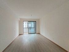 柳岸闻莺4室2厅2卫南朝向330.0万元/套出售