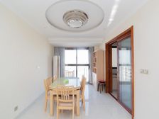 龙城公馆旁新城御景湾 3室2厅 精装修出售价格可谈