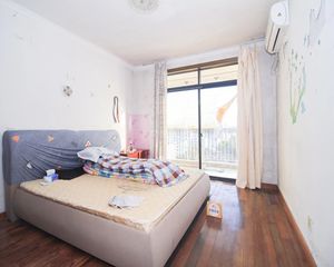 满五 V1,只交契税,电梯中层,采光好,视野佳