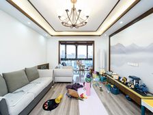 新上,电梯高区,正中间花园位置,飞机户型3房,带固定车位