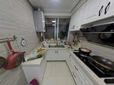 华侨城4室2厅2卫南朝向288.0万元/套出售