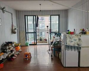 金湾华庭3室2厅1卫南朝向200.0万元/套出售