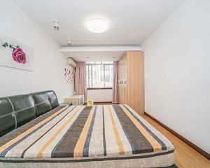 后市街新出好房 两房朝南 格局正气 拎包入住好房