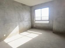 亿景海棠湾小区4房南毛坯真实好房