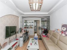 曹路站800米,临近恒越广场,业主自住,诚心出售,满五V一
