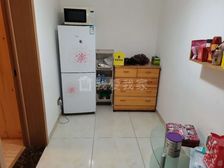新街口商圈富民坊三室一厅低楼层 诚售