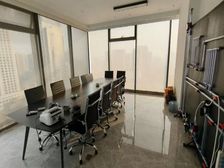 华润万象城 双地铁 电梯口阳面东南角 好招聘形象好 中交勒泰