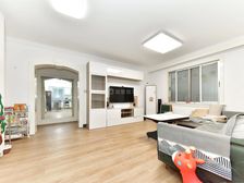 观前街旁一楼带35平院子,自住装修 三房书包未用