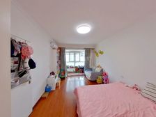 望京南向全明精装两居 采光时间长