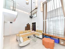 姑苏区胥江联排别墅香雪海饭店护城河边2,5轻轨口,出行方便