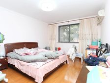 嘉宝小区飞机户型大两房 楼层好 位置好 诚意出售