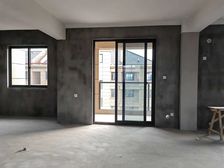 岳童家园4室2厅2卫南朝向150.0万元/套出售