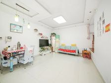 湖岸名家北区的电梯两室,两室朝南,全明户型,业主诚心出售