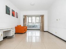 天居园 南北两居室 通风好 临地铁和奥森公园