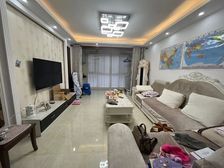 2013年房龄 精装修 2房2厅 南北通透