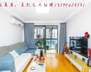 大2房2卫,置换急售,环境优美,价格好谈,带飘窗,有车位