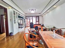 张面河旁三四楼复式 枫丹壹号院 5室2厅 豪华装修