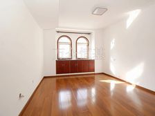 威尼斯花园4室2厅精装修