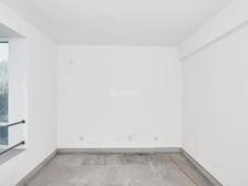临近顾村公园站,诚心出售,双阳台,购物+出行方便