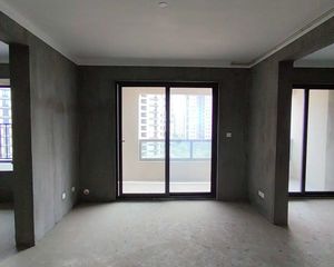湖畔樾山3室1厅1卫南朝向108.0万元/套出售