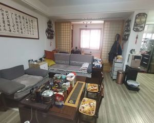 茶苑小区3室1厅1卫南朝向135.0万元/套出售