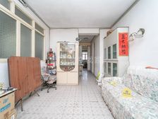 满五年售后公房,税费少,电梯中层 视野采光好。