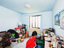次新房 电梯房 满五 南北通透大边套 门口有多条公交