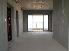 云邸 4房2厅200万