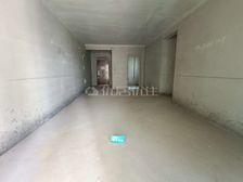 五一广场 万豪公园里 121平67万 单价5000