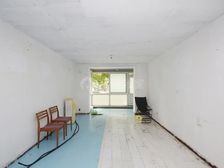 世界名园南北通透大两居,格局 采光好,随时能看房