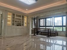 豪装百万,中庭东首,目前空置中,喜欢价格可以商量