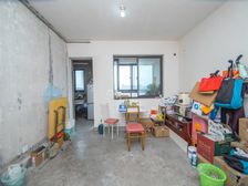 泗泾 近地鐡出行方便 次新小区 有电梯 南北通透 边套2房