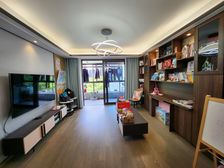 品质小区 精装修 带露台 前排采光无遮挡