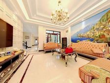 璞墅联排边户,精装自住保养好,性价比不错,大花园。带车位