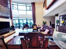 天鹅堡二期 顶楼大 南北通透 看海景 别墅级享受