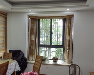 晴楠东苑2室1厅1卫南朝向72.0万元/套出售